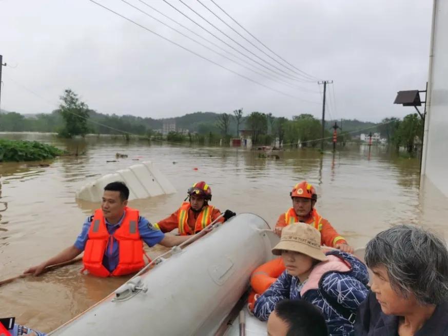 湖北暴雨最新信息，災害應對與影響分析，湖北暴雨最新動態，災害應對與影響分析