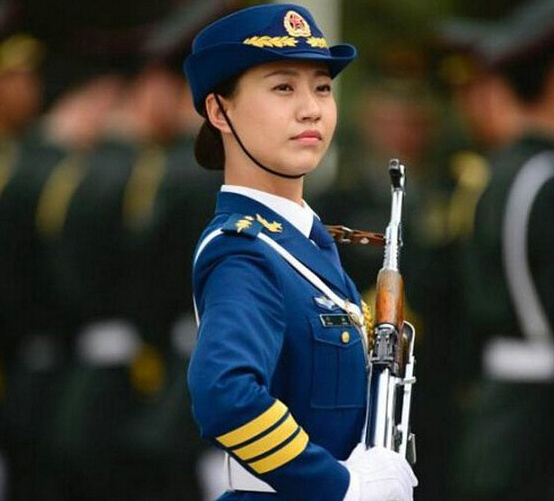 女兵儀仗隊隊長，堅韌與榮耀的象征，女兵儀仗隊隊長，堅韌與榮耀的典范