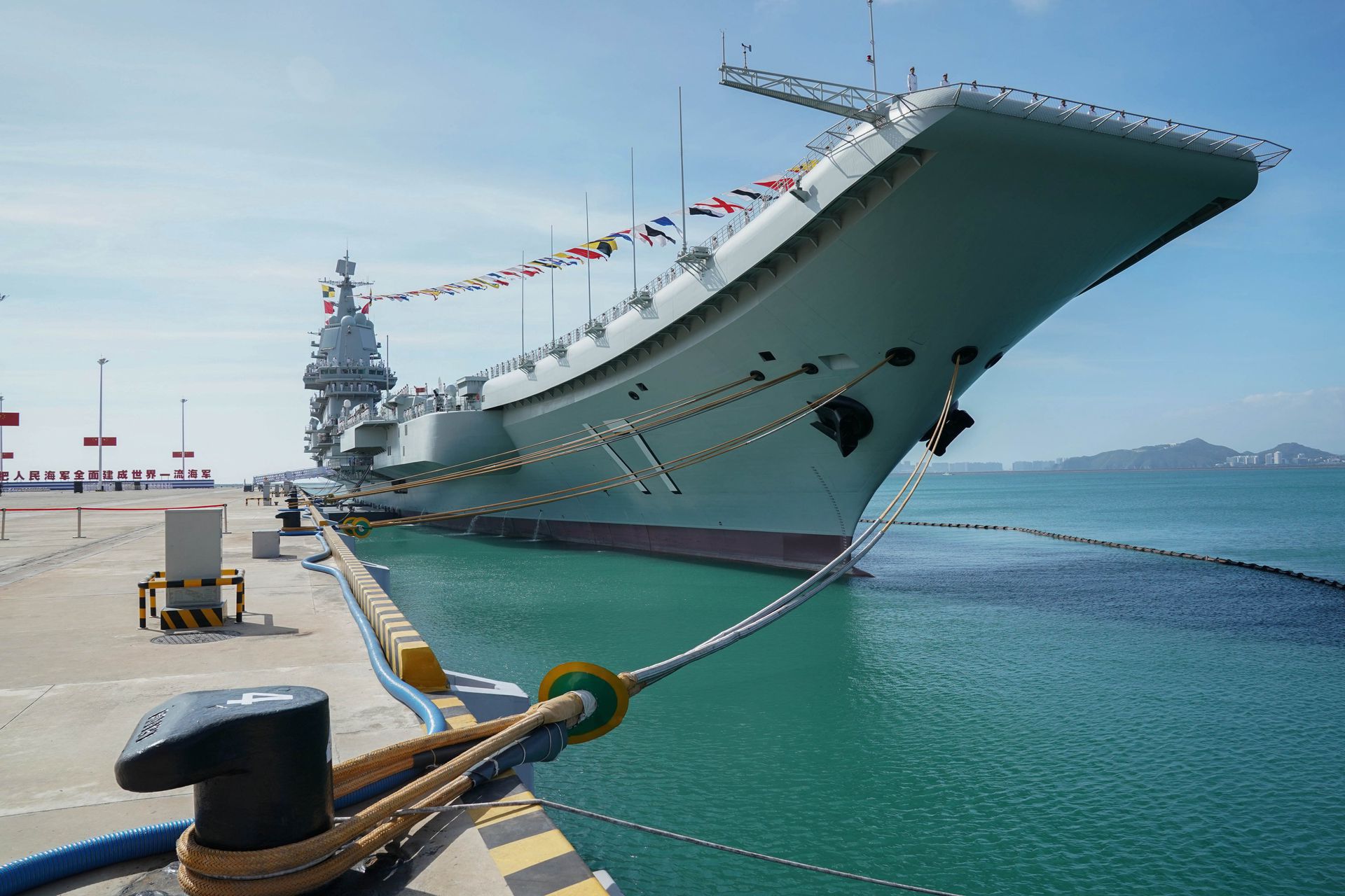 中國(guó)海軍新篇章，揭秘新一代海上基地艦中國(guó)077，中國(guó)海軍新篇章，揭秘新一代海上基地艦——中國(guó)077號(hào)