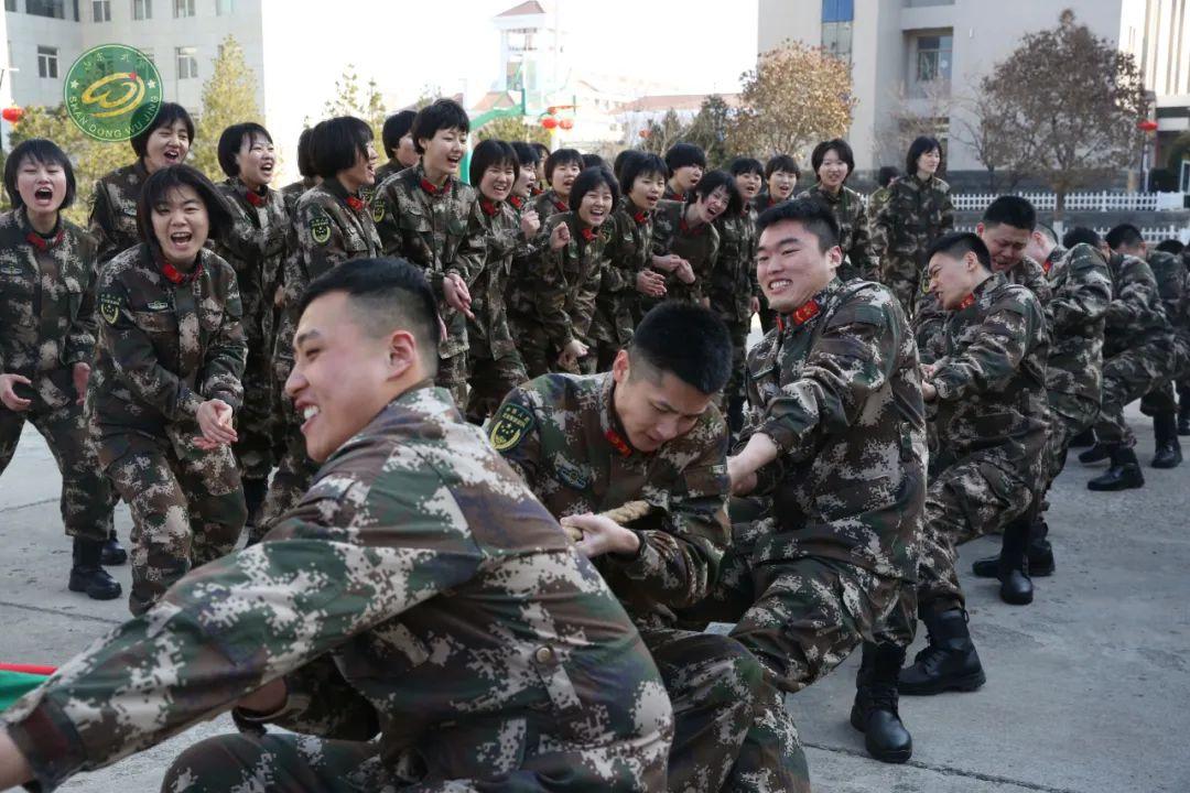 女兵錄取的難易程度，挑戰(zhàn)與機(jī)遇并存，女兵錄取，挑戰(zhàn)與機(jī)遇并存的道路