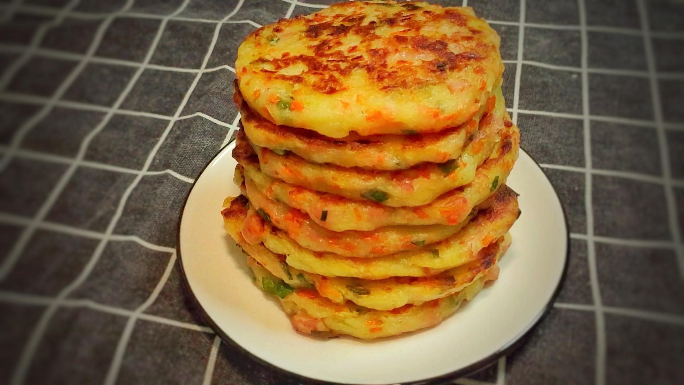 土豆餅的制作方法與美味探索，土豆餅的制作方法及美味探索之旅