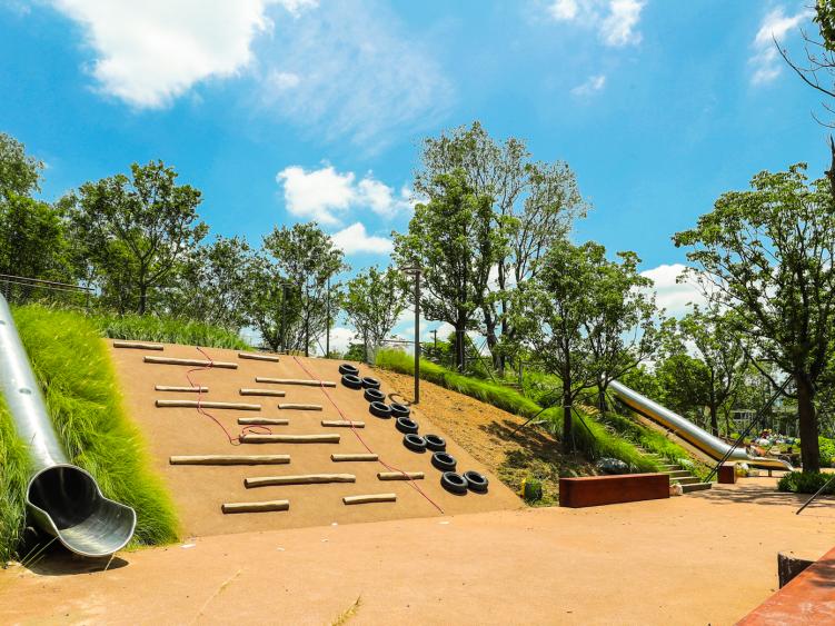 兒童公園游樂(lè)場(chǎng)，孩子們的夢(mèng)幻世界，兒童夢(mèng)幻樂(lè)園，孩子們的樂(lè)園世界