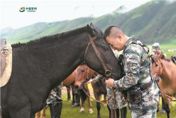 騎兵連長的使命與榮耀，騎兵連長的使命與榮耀，榮耀時刻與責任擔當