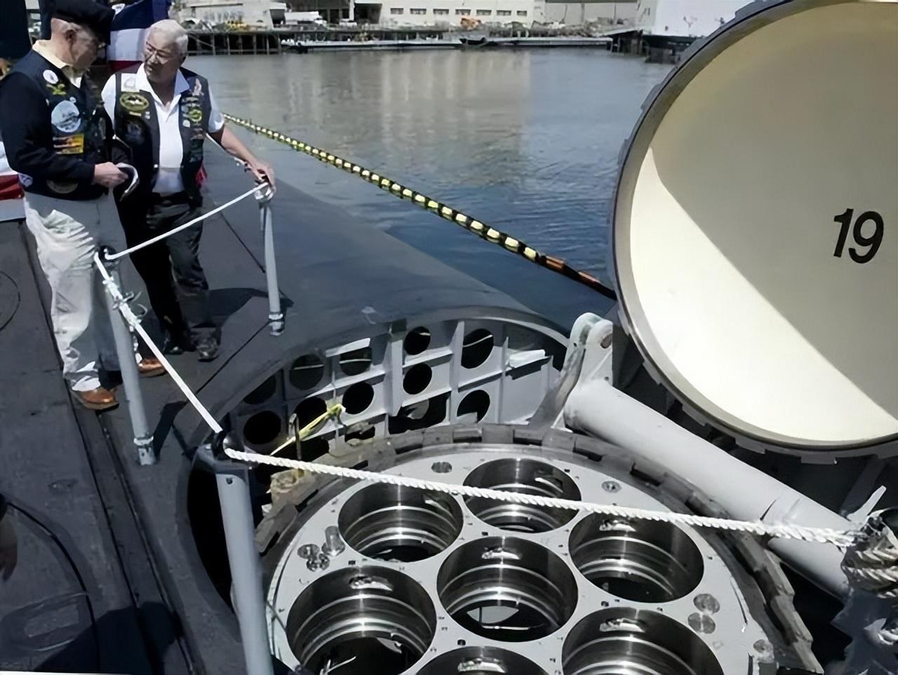 關于中國海軍最新戰艦095服役情況的深度解析，中國海軍最新戰艦095服役深度解析與探討