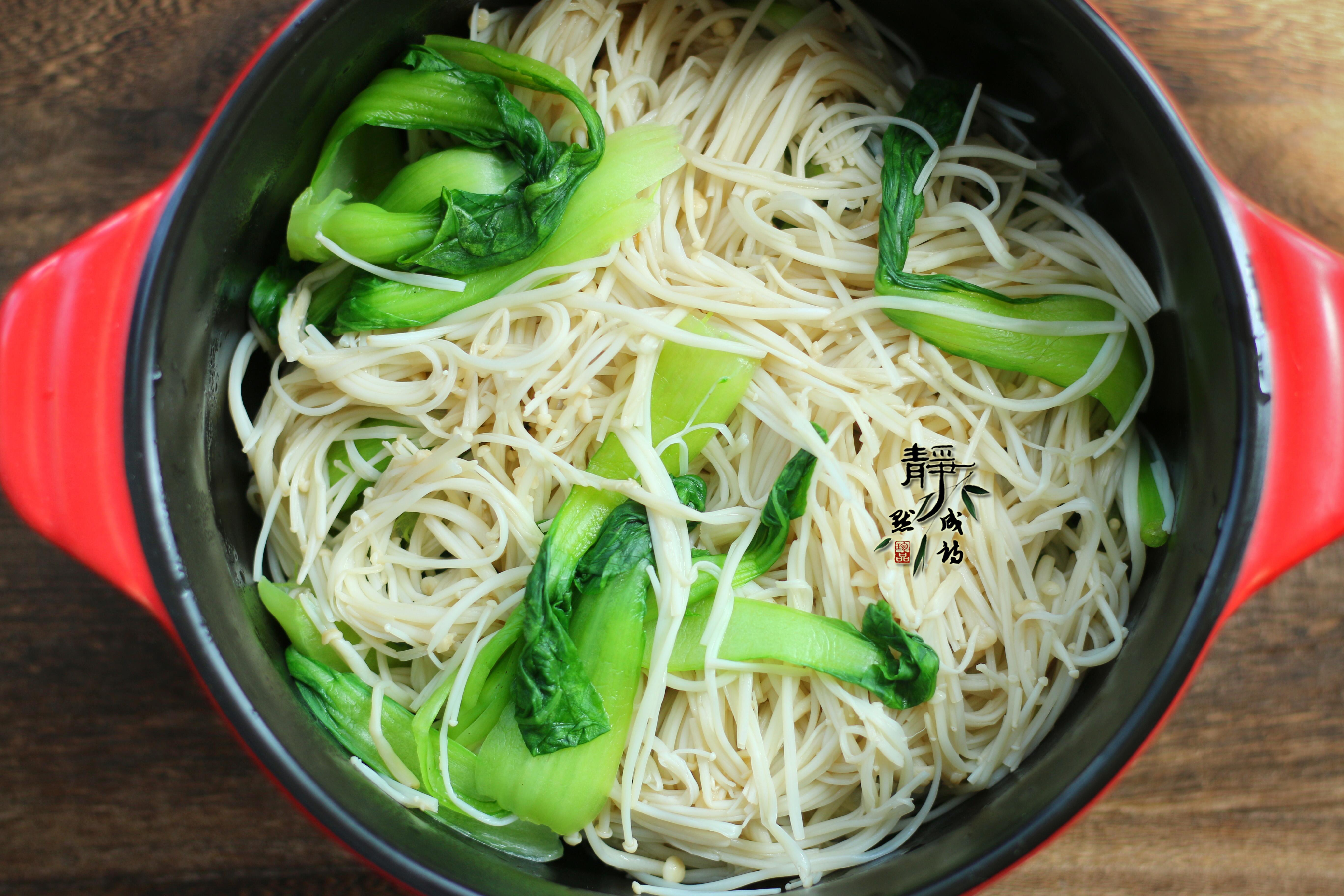 怎樣做水煮肉片——一道川菜的經典之作，川味經典，水煮肉片制作指南